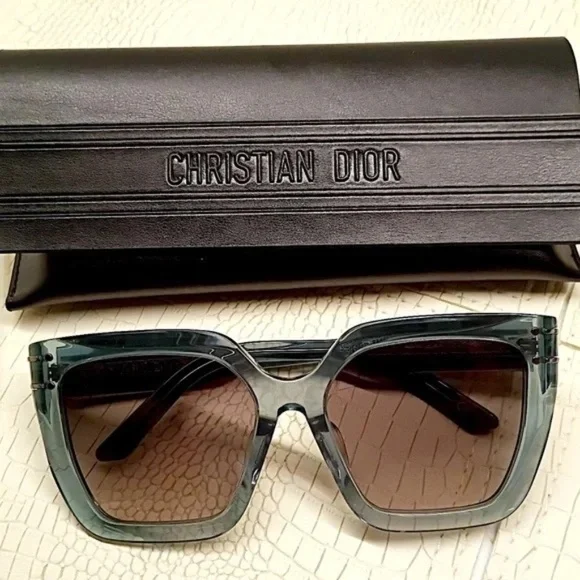 💋 Dior Sunglasses
