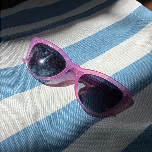 Z Supply Stylish Pink Cat-Eye Sunglasses 💖