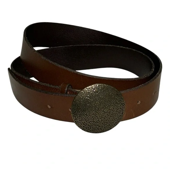 American Eagle Outfitters‎ brown leather belt. Size Large.