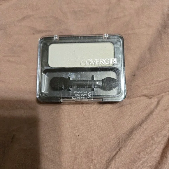 Covergirl Eye Enhancers Eyeshadow Single Snow Blossom‎ Discontinued 620 Makeup
