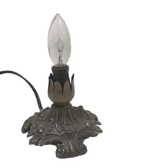 Art Nouveau Fluted Tulip Table‎ Boudoir Lamp Metal Missing Tulip Glass Victorian