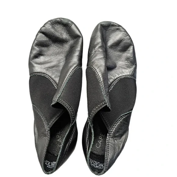 Capezio Jazz Dance Shoes youth unisex 9.5M Black Leather Split Sole Round Slipon
