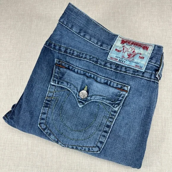 True Religion Ricky Jeans Mens 44 Blue Straight Leg Med Wash Horseshoe Made USA