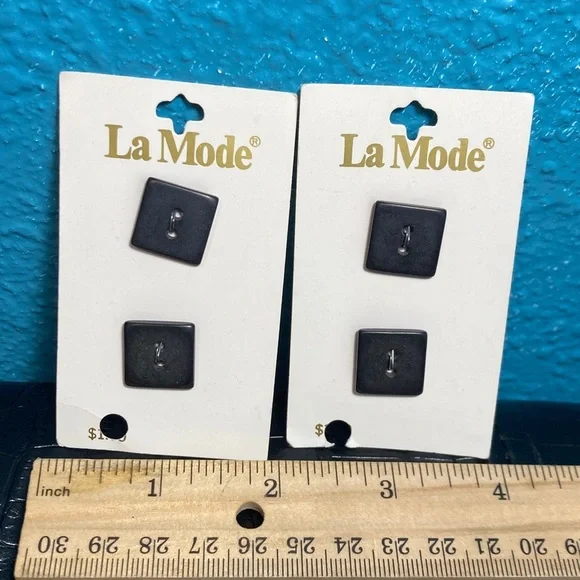 5 for $10: Vintage La Mode Square Buttons #20785 Size 22mm 7/8”‎ MADE IN ITALY