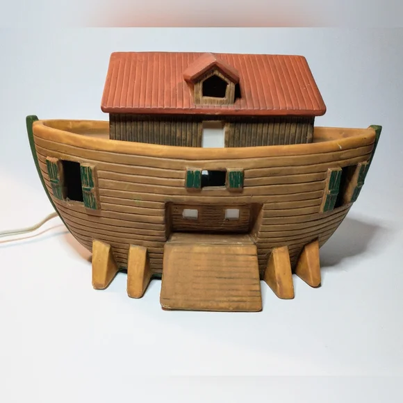 Noah’s Ark Night Light Boat Figurine by Figi Graphic 1998 Tested Works Religious