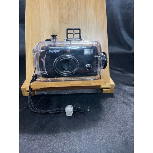 Snap Sights 35mm Underwater Film Camera Waterproof Case Flash Focus Free Black