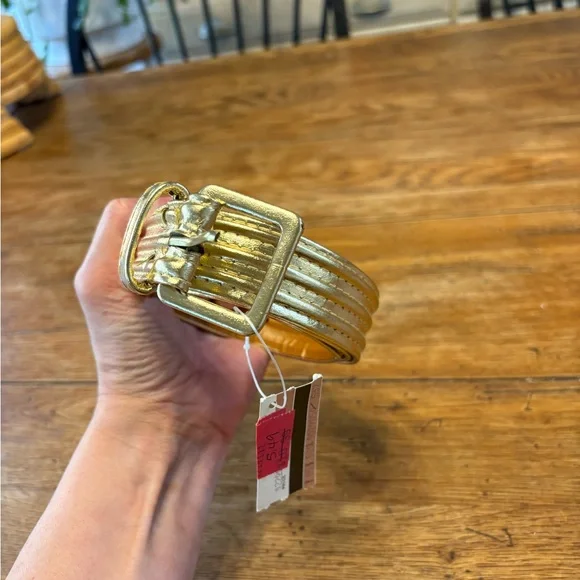 NEWw/TAG -Vintage Glam Maximalist Gold Tone Leather Belt