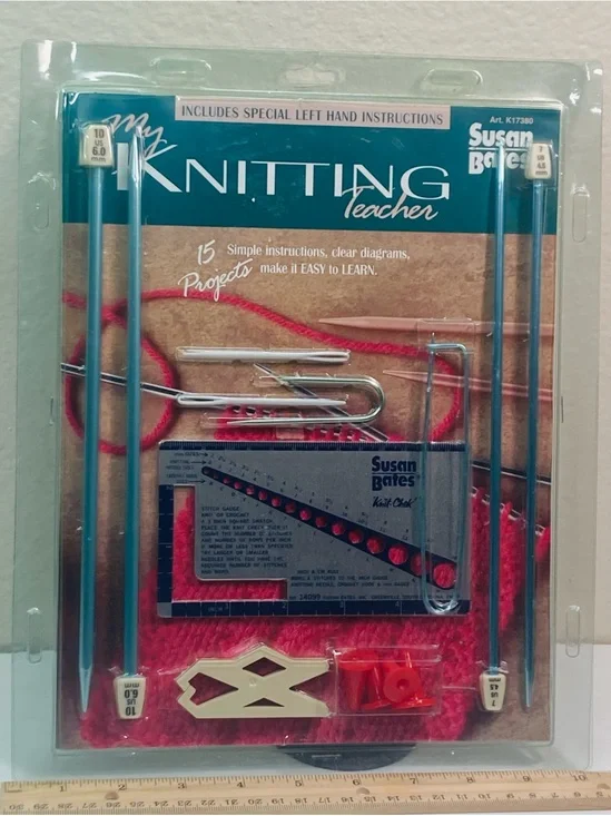 NEW Susan Bates Knitting Teacher Kit  SIZES 7, 10 needles + Accessories