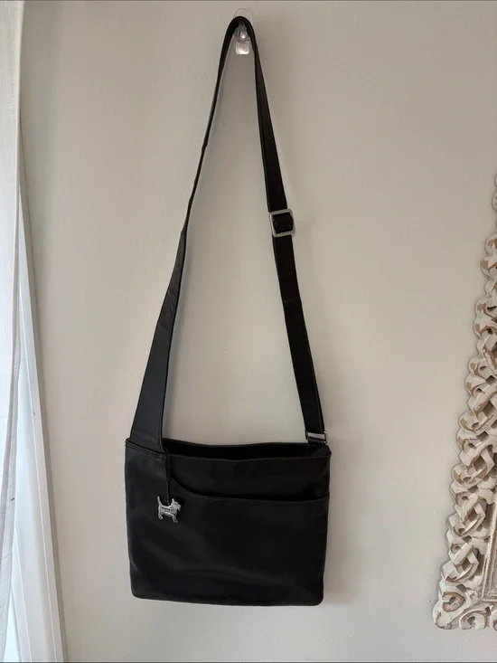 Radley London Classic Black Leather Crossbody Adjustable Shoulder Bag w/ Pocket