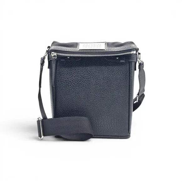 Maison Margiela Men's Shoulder Bag Black Leather Crossbody Bag - NWT $1800