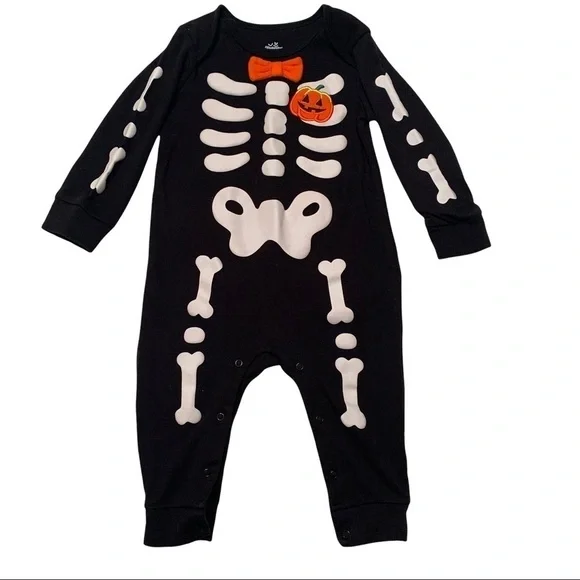 Halloween Skeleton onesie size 12 month