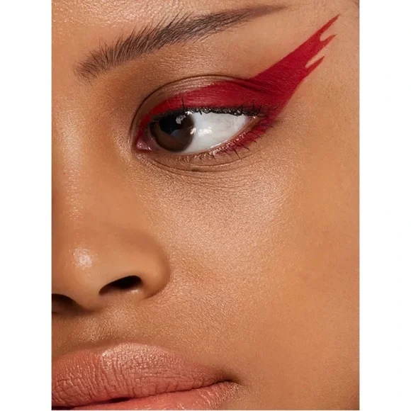 ABOUT-FACE MATTE FLUID EYE PAINT VEGAN EYESHADOW Scream of Consciousness Red NIB