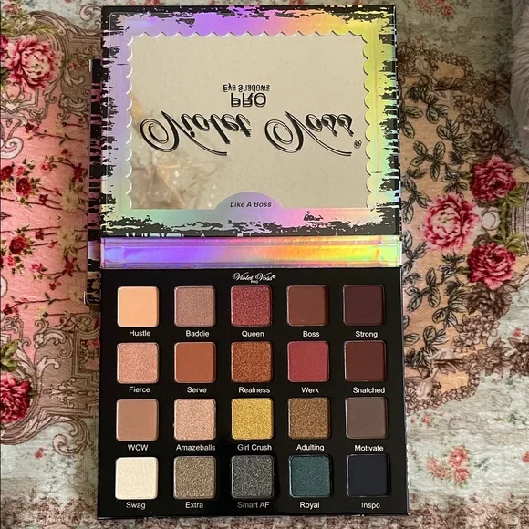 Violet Voss|Like A Boss~Pro Eyeshadow Palette|BNIB