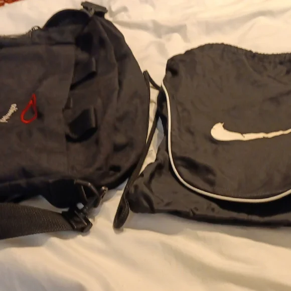 Nike Black and White Messenger Bag