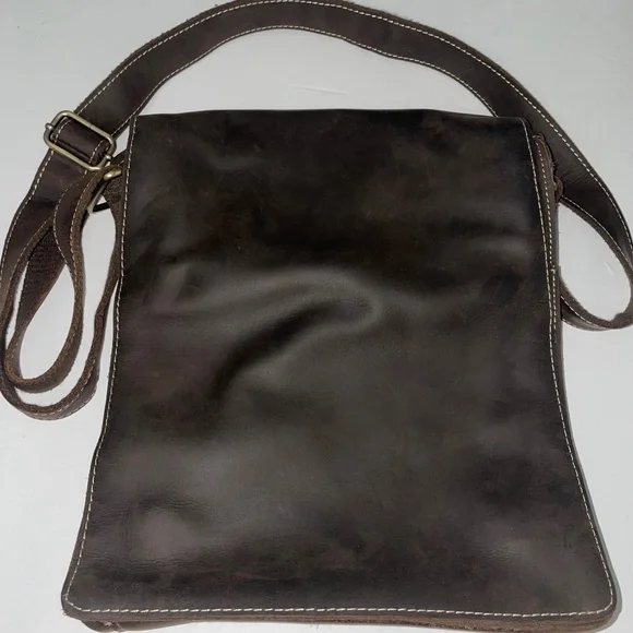 NWOT Leather Flap Over Messenger  Crossbody Bag For Men