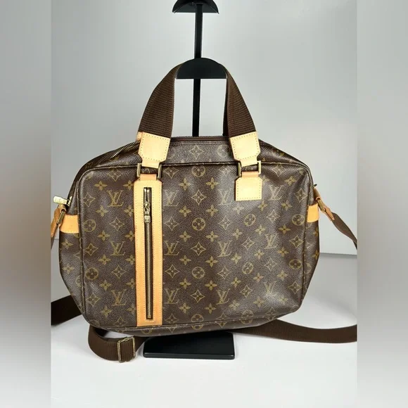 Authentic Louis Vuitton Brown Bosphore Tote Monogram Canvas Messenger Bag