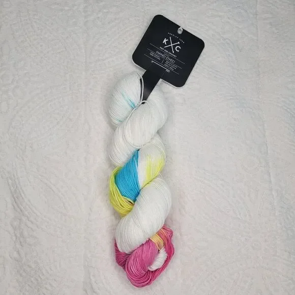 K+C Knit And Crochet Yarn White Blue Yellow Pink Vanilla Swirl Super Fine 472 Yd