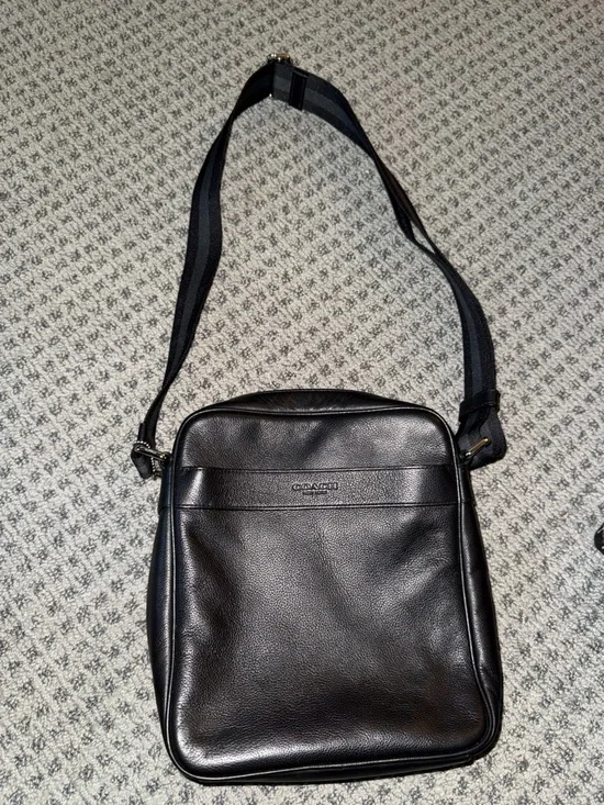 COACH Charles Flight Bag Smooth Leather Messenger Bag F54782 Black Travel bag
