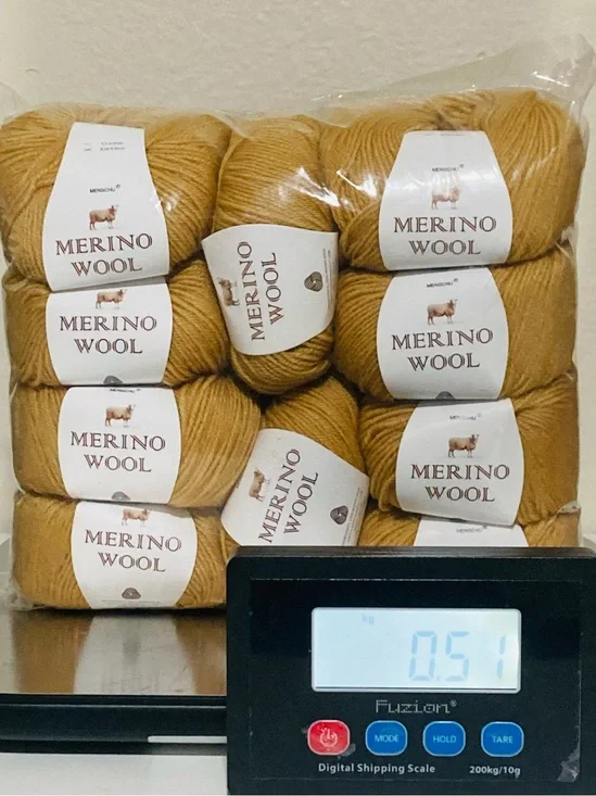 10 NWT (500g+‎ total) 100% Merino Wool Yarn by Mengchu in Pale Gold