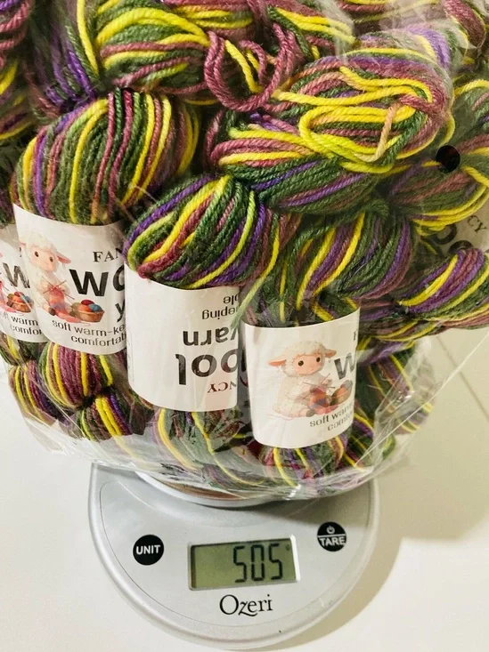 10 NEW Fancy Wool Yarn 490+g 85% Australian Wool 10% Camel 5% Anti-Pilling Fiber