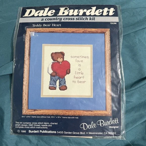 Dale Burdett Country Cross Stitch Kit‎ Teddy Bear Heart 6.5x6.25 NIP 1986 CK296