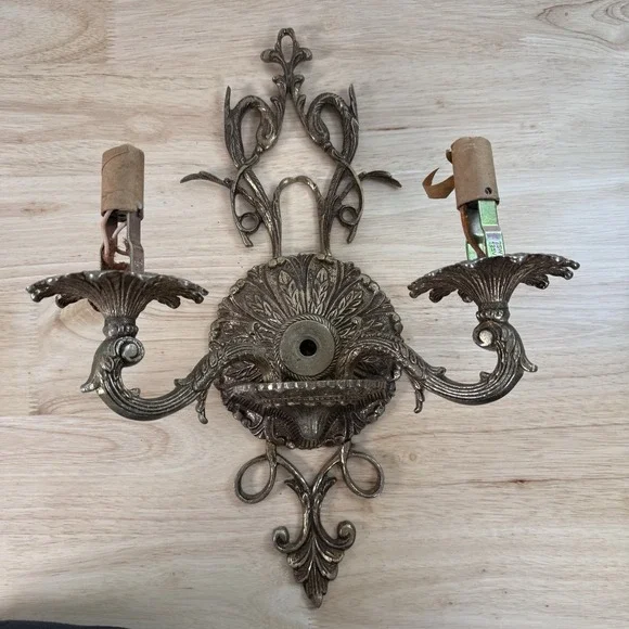 Antique Vintage Brass Fixture Moe Light‎ Kentucky 2 Arm Wall Lamp Sconce Regency
