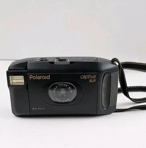 Polaroid Captiva SLR Instant Camera 95 Film Vintage Black Untested Strap