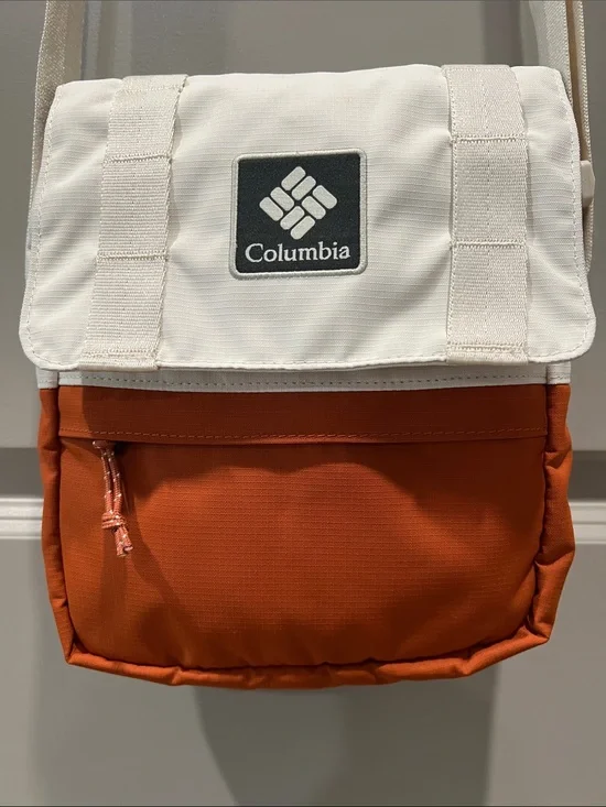 Columbia Trek Side Bag Trail Traveler Crossbody Black Omni-Shield Travel Hiking