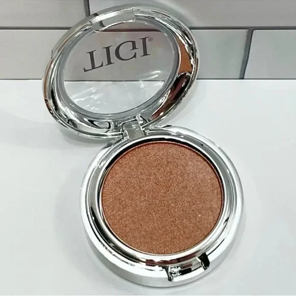 TIGI Cosmetics Natural Eyeshadow