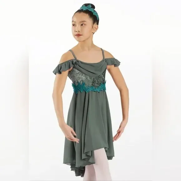 Weissman Showtime Fate And Destiny 12752 Size Intermediate Child