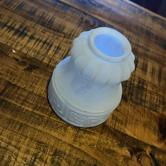 Antique Frosted Glass designs lamp shade/ Firm Price