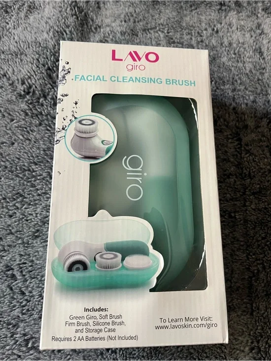 Lavo Giro Facial Cleansing Brush - Green