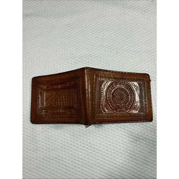 VTG Brown Tooled Leather Men's Bifold Wallet made in Mexico