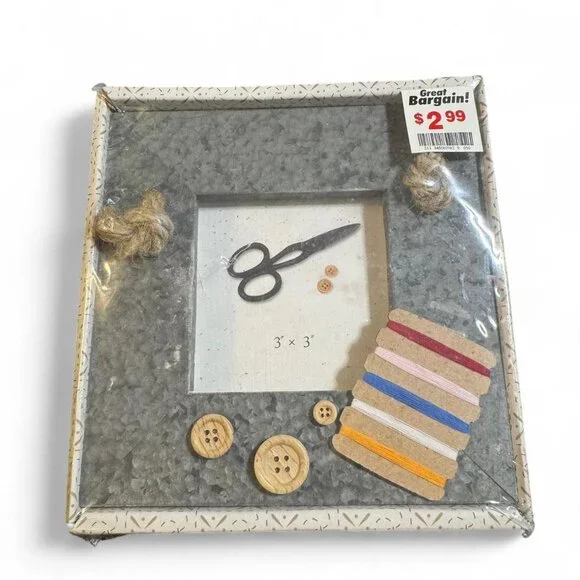 VTG 3x3 Sewing Decor Picture Frame
