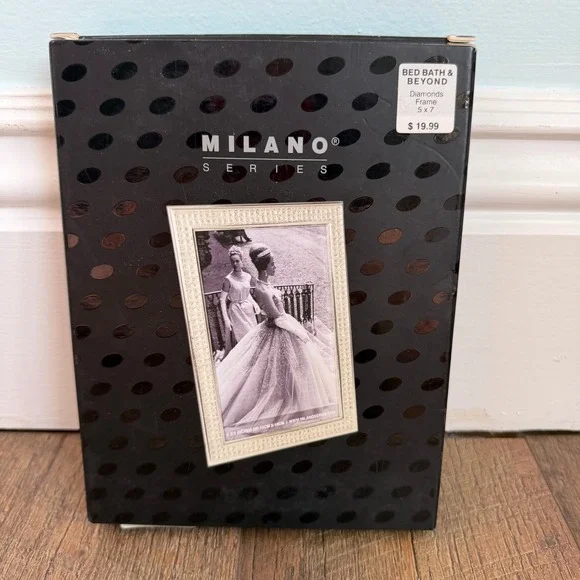 Milano Series Diamonds 5x7 Photo Frame Polished Silver NIB Bed Bath Beyond