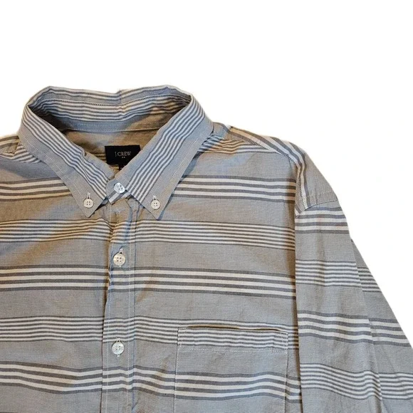J. Crew‎ Size Large Gray Striped Button-Up Shirt