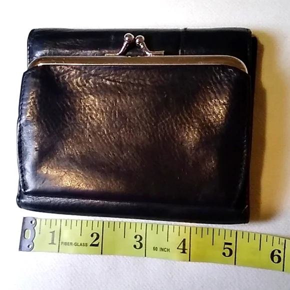 Buxton Leather US Wallet Sz 4