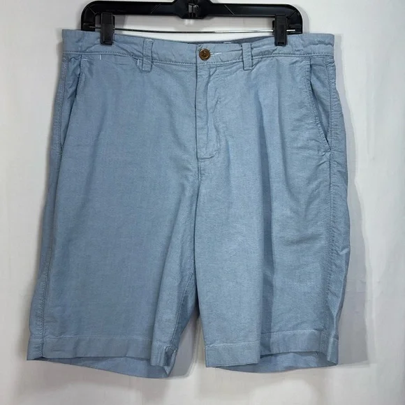 🍡 J.Crew light blue Oxford cloth flat front 10 inch shorts
