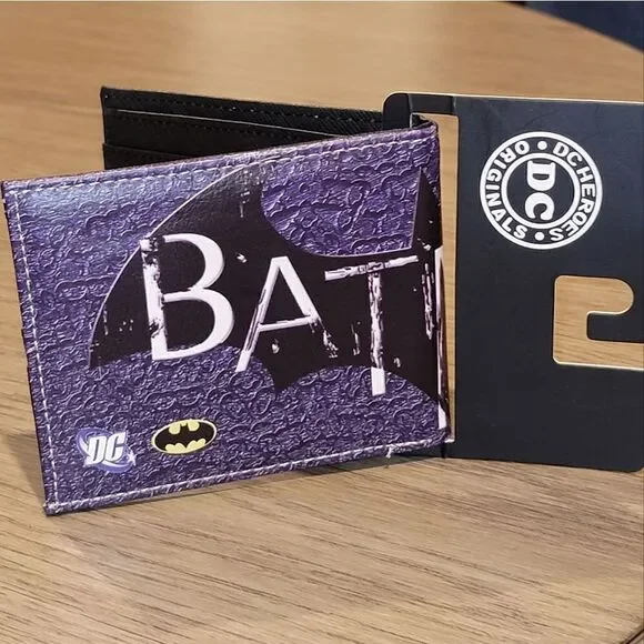 New DC Comics Batman Bifold Wallet Card Slots Zipper Money Compartment
