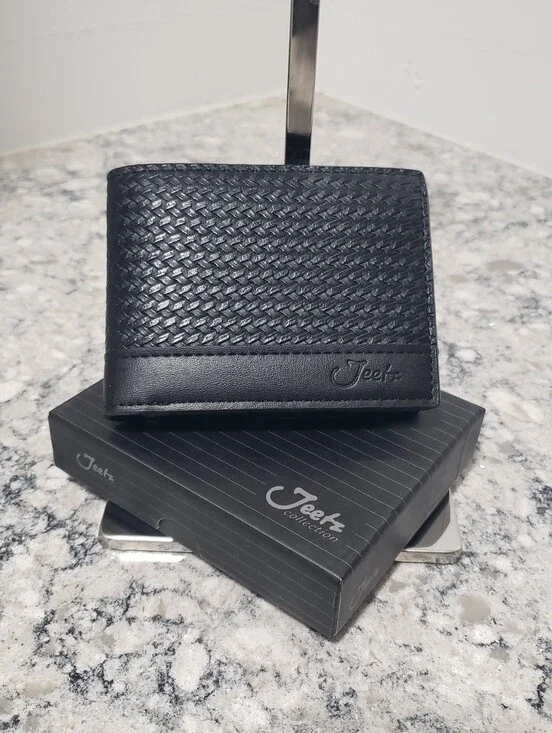 Jeetz Collection Men's Genuine Leather Wallet