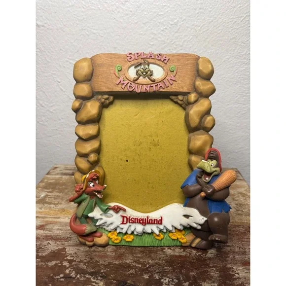 Vintage Disneyland Splash Mountain 3D Picture Frame Br'er Fox & Br'er Bear