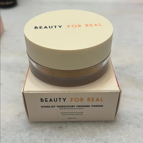Beauty For Real Hydra set Translucent Finishing Powder Translucent 2