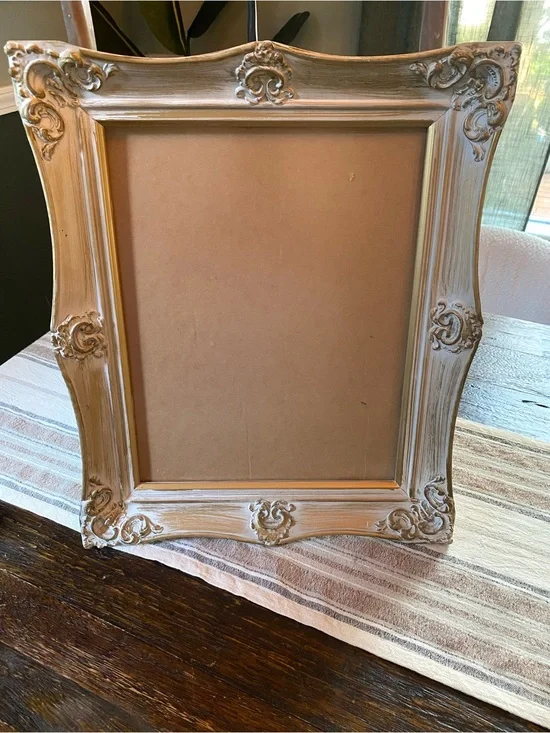 Vintage Hollywood Regency Picture Frame – Ornate Rococo Gold Gesso