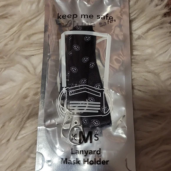 Black Face Mask Lanyard