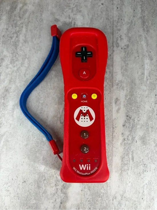 Nintendo Wii Motion Plus Remote Wiimote Controller OEM Mario Limited Edition Red