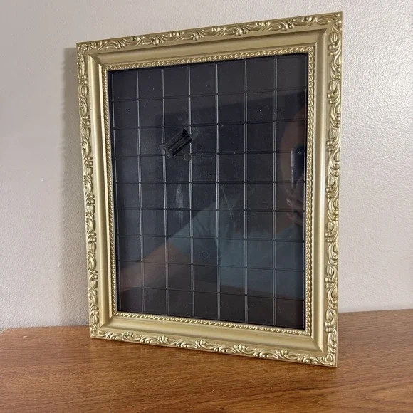 Vintage Plastic Gold Ornate Picture/Tapestry/Photo Frame  12