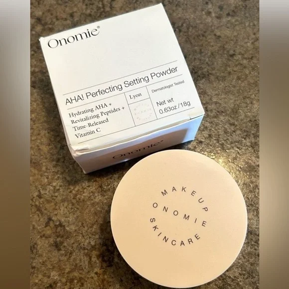 Onomie AHA! Perfecting Setting Powder - 18g new in box