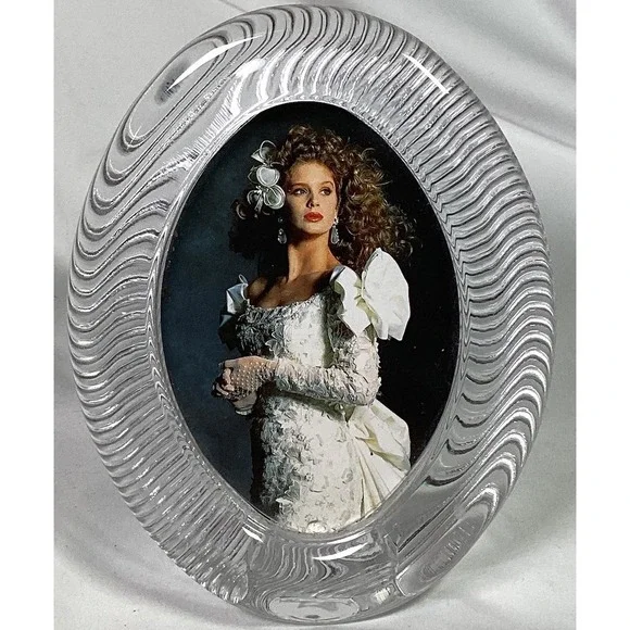 Mikasa Japan Crystal Glass Oval Picture Frame 6.25