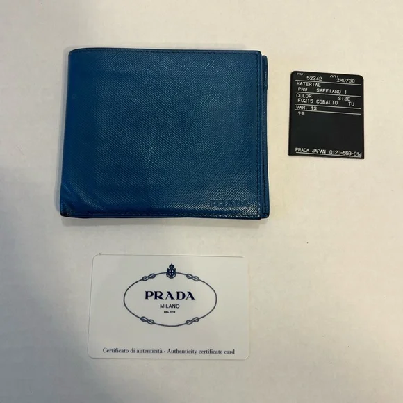 Prada staffiano leather bifold wallet with COA card‎