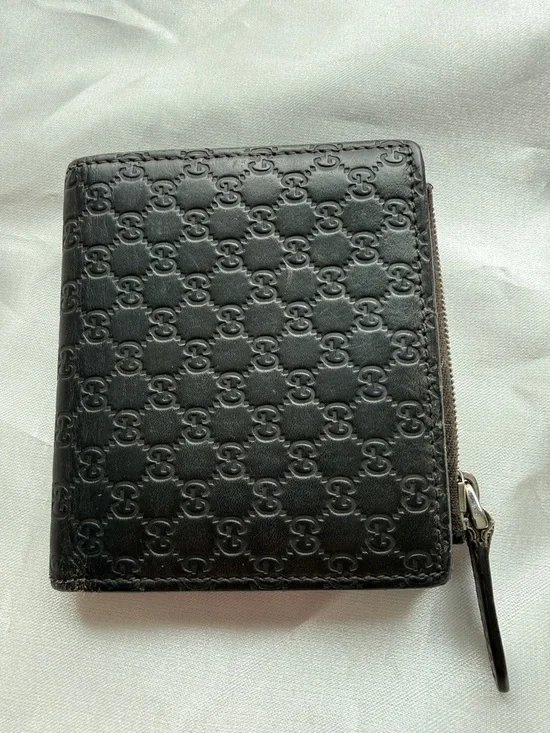 Gucci Black Embossed Leather Wallet with Zip Coin Pocket
